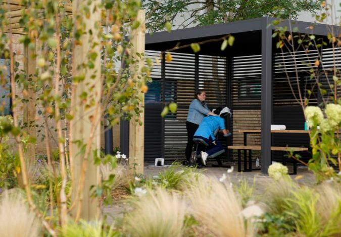 Staff Wellbeing courtyard, RIE