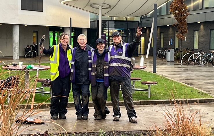 staff from Medtronics with our RIE nature ranger on their volunteering day